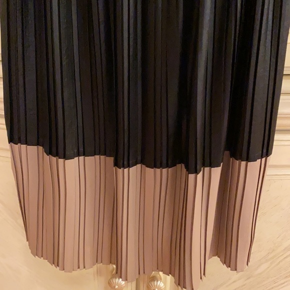 BCBGMAXAZRA New black/tan ROMA dress size XS. New with tags. - Picture 6 of 7